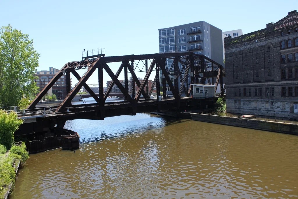 CP Menomonee River Swing Bridge